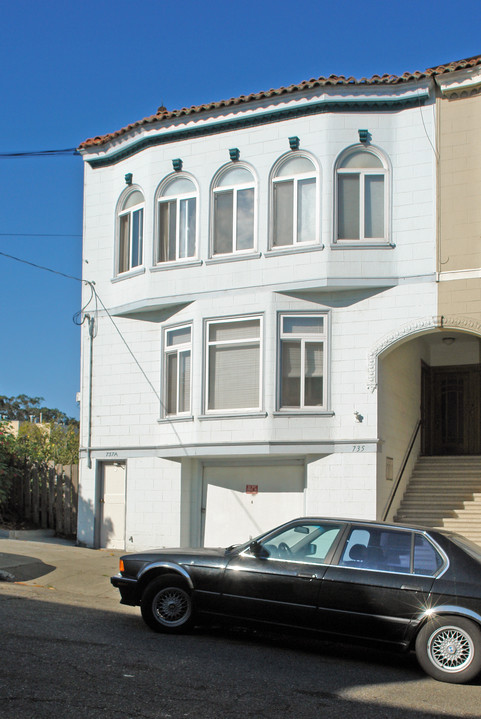 735 15th Ave in San Francisco, CA - Building Photo