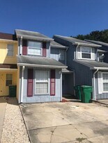 613 Virginia Oak Ct in Fort Walton Beach, FL - Building Photo