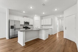 461 Alamito Ave, Unit AP2-309 in Kyle, TX - Building Photo - Building Photo