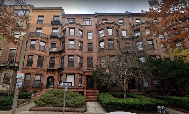 37 Bay State Rd, Unit BR in Boston, MA - Foto de edificio - Building Photo