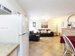 2618 Lincoln St-Unit -C in Hollywood, FL - Building Photo - Building Photo