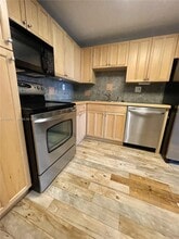 2751 Taft St in Hollywood, FL - Building Photo - Building Photo