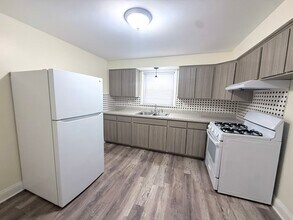 11137 S Emerald Ave in Chicago, IL - Building Photo - Building Photo