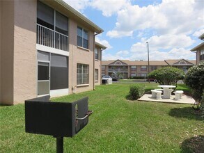 4911 Sunnybrook Dr in New Port Richey, FL - Building Photo - Building Photo