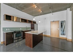 345 N 6th Ave in Minneapolis, MN - Building Photo - Building Photo