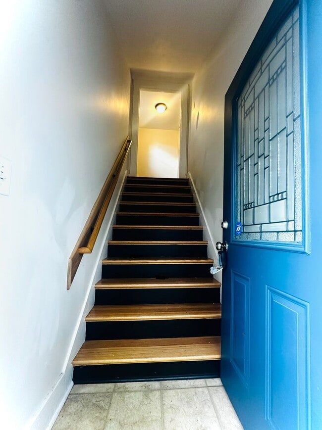 1841 Edgeland Ave in Louisville, KY - Building Photo - Building Photo