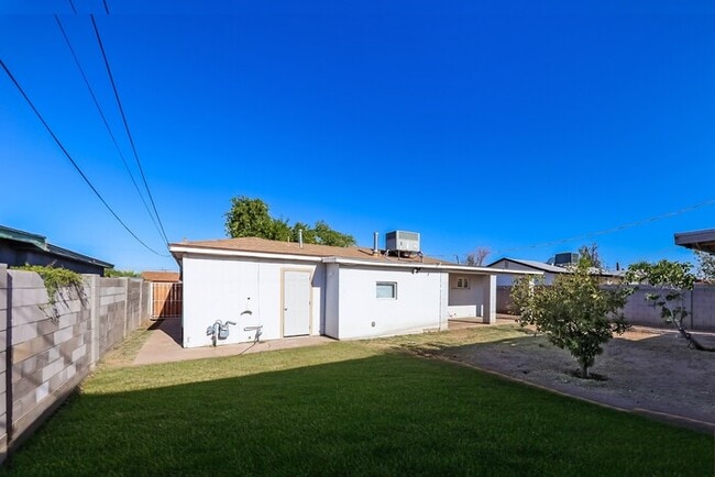 8115 N 29th Ave in Phoenix, AZ - Building Photo - Building Photo