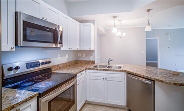 3701 Castle Pines Ln in Orlando, FL - Foto de edificio - Building Photo