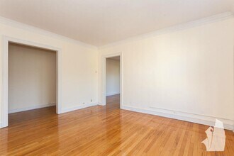 1130 W Oakdale Ave, Unit 1B in Chicago, IL - Building Photo - Building Photo