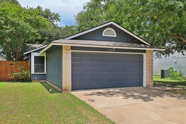 12934 Modena Trail, Unit 1192 in Austin, TX - Building Photo - Building Photo