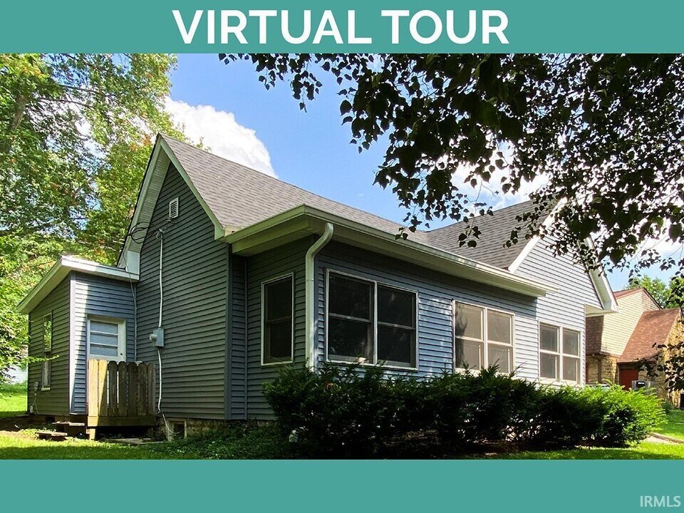 809 S Washington St in Bloomington, IN - Foto de edificio