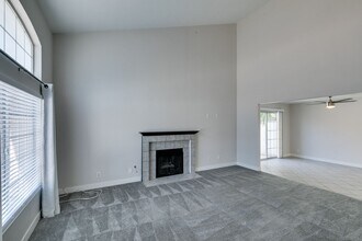 2838 Brittany Mesa Dr in Henderson, NV - Building Photo - Building Photo