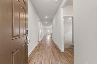 11617 Whirlaway Dr in Willis, TX - Foto de edificio - Building Photo