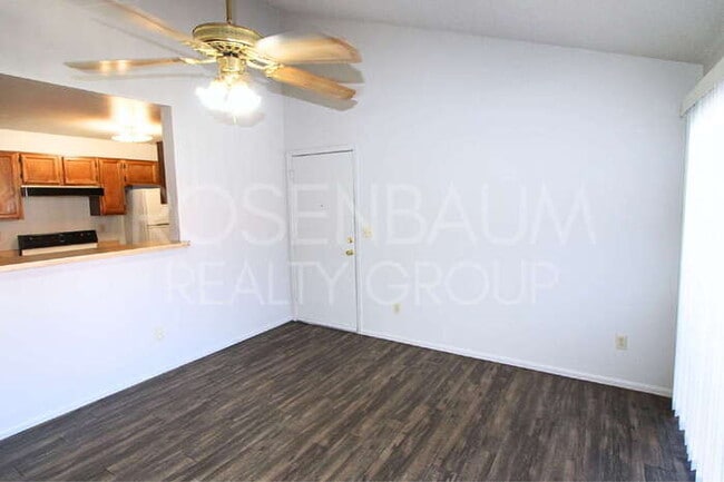 623 W Guadalupe Rd in Mesa, AZ - Building Photo - Building Photo