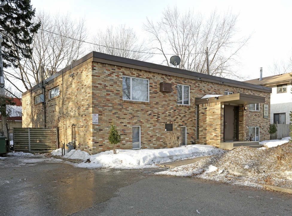 340 Marshall Ave in St. Paul, MN - Building Photo
