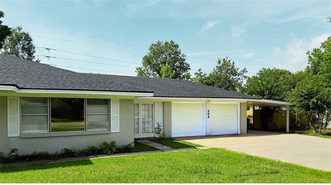 506 Corydon Dr in Huffman, TX - Building Photo - Building Photo