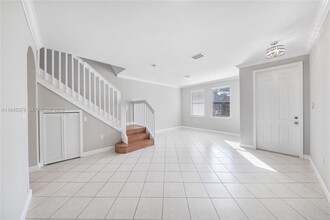 5560 NW 107th Ave in Doral, FL - Building Photo - Building Photo