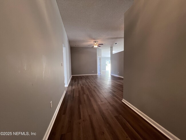 795 Bellshire Dr in Orange Park, FL - Building Photo - Building Photo