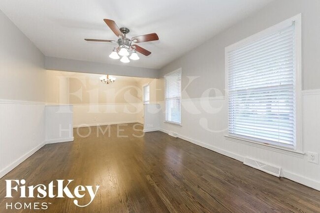 1333 SW 21st St in Blue Springs, MO - Building Photo - Building Photo