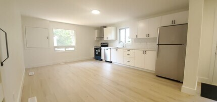 101 Maple Dr in Belleville, ON - Building Photo - Building Photo