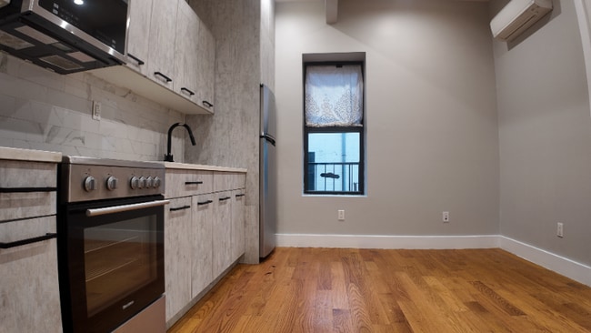 1223 Bushwick Ave in Brooklyn, NY - Building Photo - Building Photo