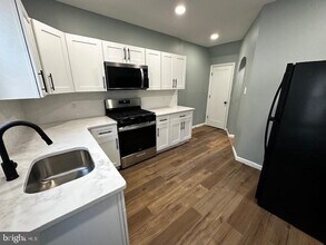 5004 Tulip St in Philadelphia, PA - Building Photo - Building Photo