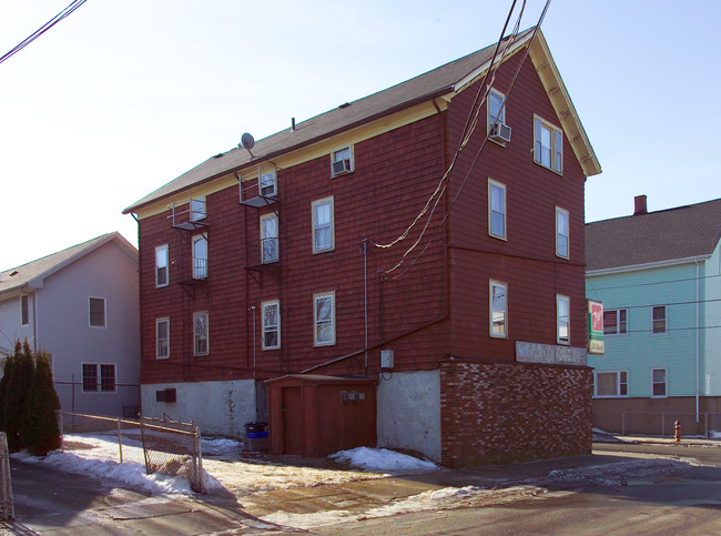 306-308 4th St in Fall River, MA - Building Photo - Building Photo