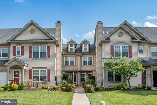 property at 605 Julian Dr E