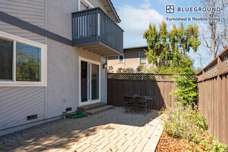 328 Bryant St in Palo Alto, CA - Building Photo - Building Photo