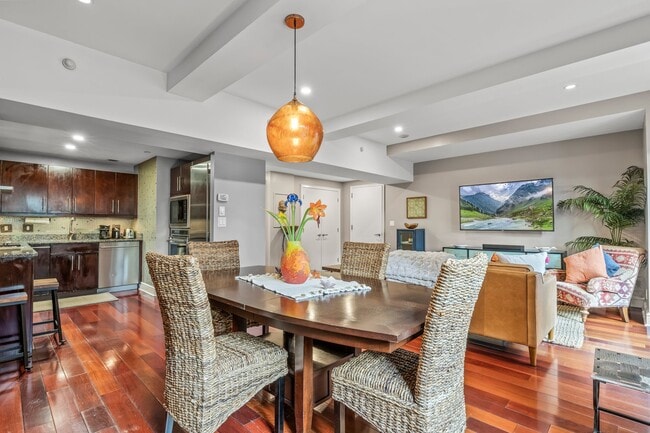 225 S 18th St, Unit 714 in Philadelphia, PA - Building Photo - Building Photo