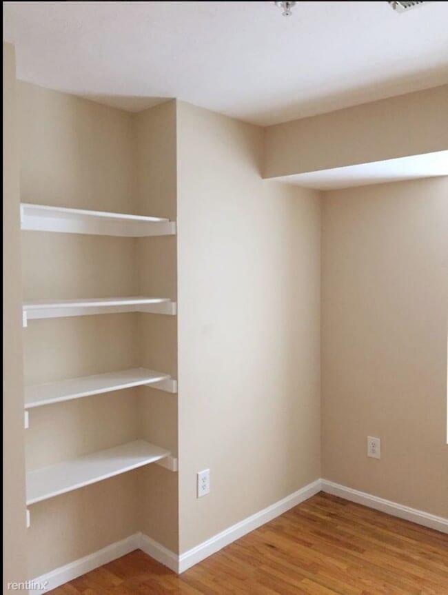 712 Shawmut Ave in Boston, MA - Foto de edificio - Building Photo