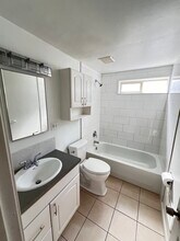 605 E Euclid Ave, Unit 605 and a half in Spokane, WA - Building Photo - Building Photo