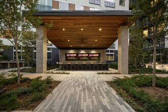 Hanover RiNo in Denver, CO - Foto de edificio - Building Photo