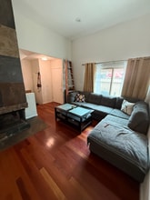 27609 Nugget Dr in Santa Clarita, CA - Building Photo - Building Photo