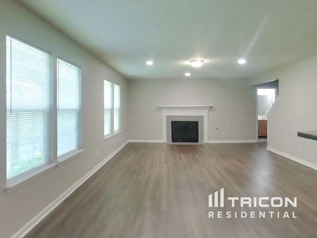 1322 White Ash Rd in Greenwood, IN - Building Photo - Building Photo