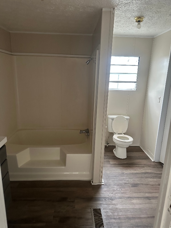 101 Bedrock Trail Rd in Waco, TX - Foto de edificio - Building Photo