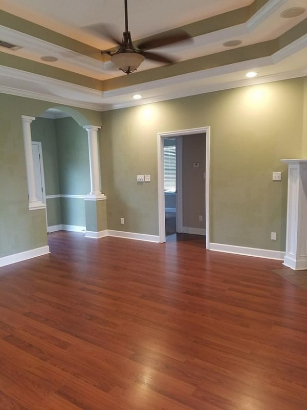 201 Deanna Green Ln in Midway, FL - Foto de edificio - Building Photo