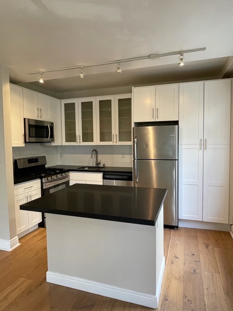 Nob Hill Place in San Francisco, CA - Building Photo