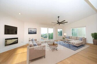9997 Javelin Way in Spring Valley, CA - Building Photo - Building Photo