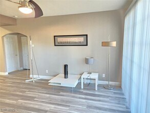 5154 S Jones Blvd in Las Vegas, NV - Building Photo - Building Photo