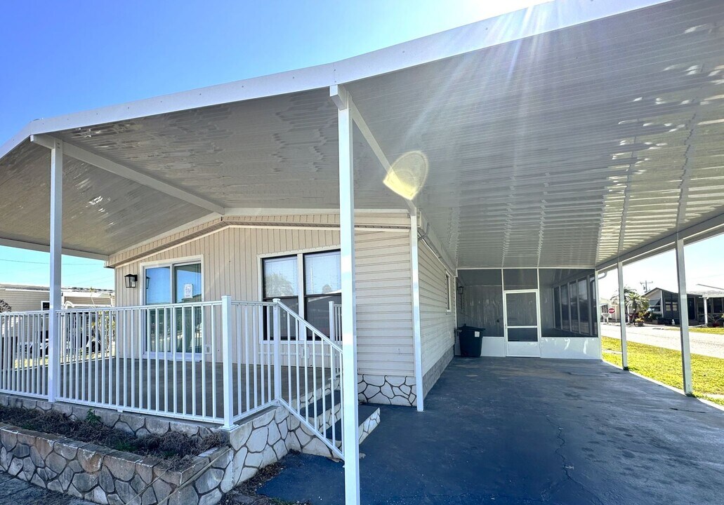 16004 Tangelo Way in North Fort Myers, FL - Building Photo