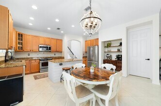 4015 NW Deer Oak Dr in Jensen Beach, FL - Building Photo - Building Photo