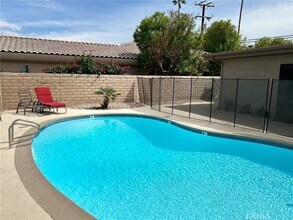 74443 Driftwood Dr, Unit 1 in Palm Desert, CA - Building Photo - Building Photo