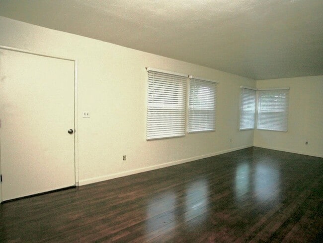 8676 Almond Rd in Lakeside, CA - Building Photo - Building Photo