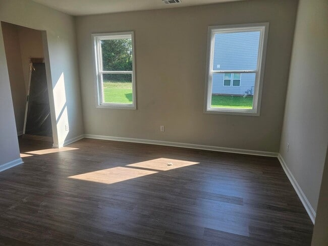 property at 332 Black Oak Dr