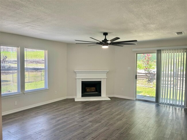 1712 Creekside Ave in Sherman, TX - Building Photo - Building Photo