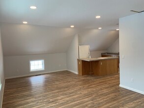 223 Kent Rd in New Milford, CT - Building Photo - Building Photo
