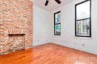 Harman Street, Unit 1RF in Brooklyn, NY - Building Photo
