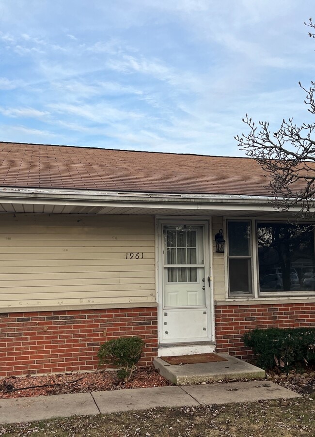 property at 1959 Diehl Rd