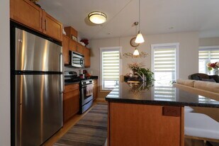 42 Bay State Rd, Unit #1 in Cambridge, MA - Building Photo